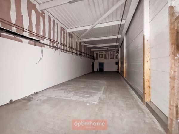 OPPORTUNITÉ D’IMPLANTATION COMMERCIALE – 1 707 M² + 250 STATIONNEMENTS