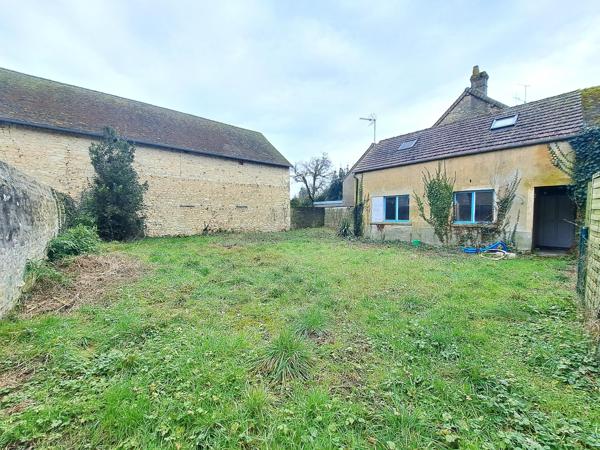 Immeuble à LE MELE-SUR-SARTHE, 61170 - 330m²