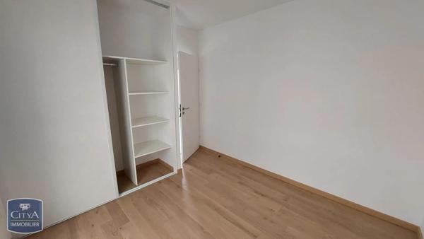 Appartement à louer 2 pièces 50.27m² Clermont-Ferrand (63000)