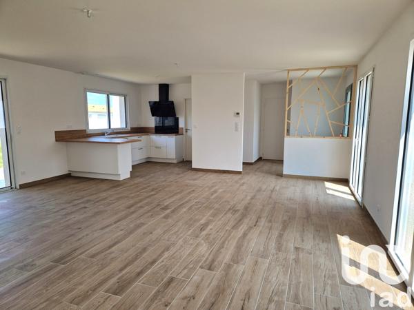Maison à vendre 5 pièces 134 m² Échillais