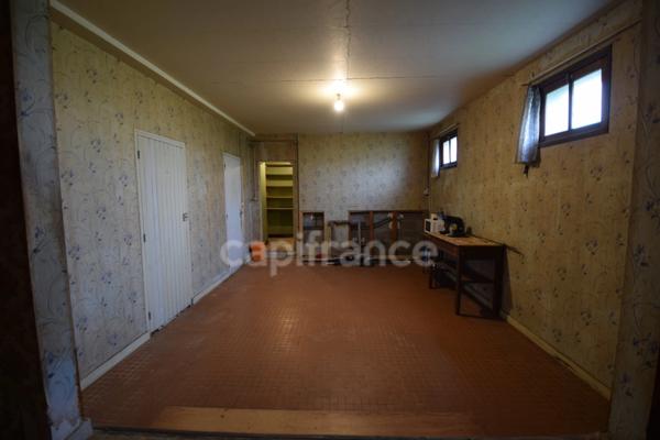 Maison - surface habitable 107m2 - 3 chambres - garage - dépendance à GRIGNOLS (33)