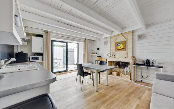 Maison à vendre    2 pièces •  Saint-Martin-de-Ré