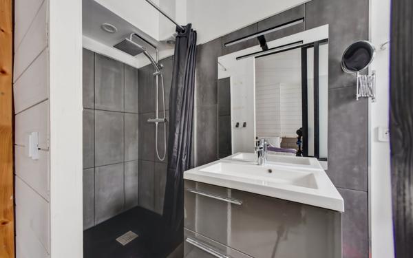 Maison à vendre    2 pièces •  Saint-Martin-de-Ré