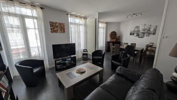 Achat - Immeuble Vichy 03200 588 m 2 415 m 2