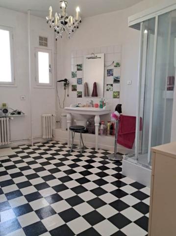 Superbe Appartement Montceau Les Mines 7 pieces 166.58 m2