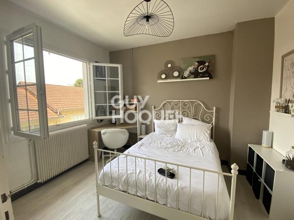 MAISON À VENDRE DE 9 PIÈCES DE 175,00 M²