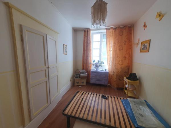 MAISON DE VILLE AVEC COURETTE 120M²