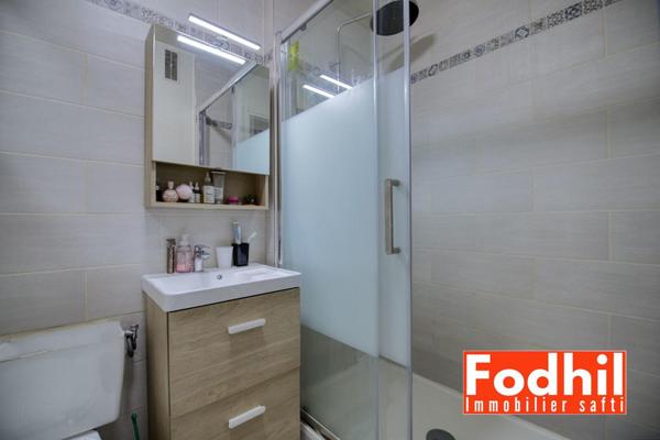 Centre ville- Appartement 2 pièces avec cave et parking.