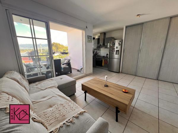 Appartement 3 pièces de 81 m² à St pierre - ravine des cabris