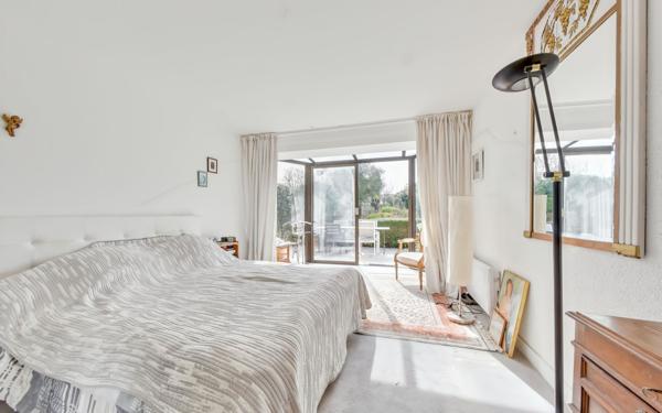 Maison à vendre    4 pièces • 207,77 m2 Saint-Martin-de-Ré