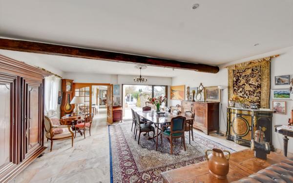 Maison à vendre    4 pièces • 207,77 m2 Saint-Martin-de-Ré