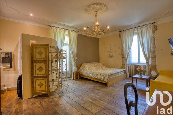 Maison 7 pièces de 230 m² à Groléjac (24250)