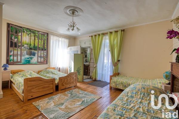 Maison 7 pièces de 230 m² à Groléjac (24250)