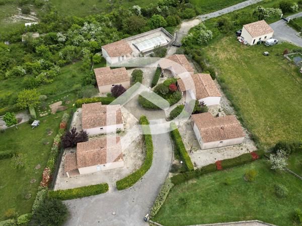 Maison 23 pièces 575 m2