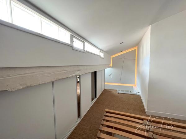 Dpt Var (83), à vendre LA SEYNE SUR MER appartement T3 de 62,85m² de surface totale Rénové.