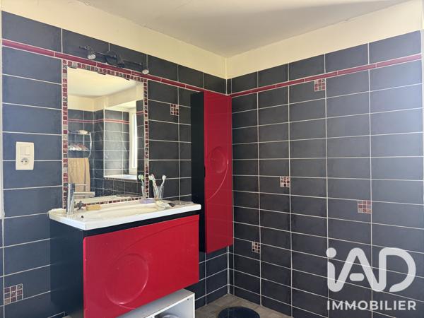 Maison à vendre 4 pièces 93,6 m² Saint-Rémy-en-Rollat
