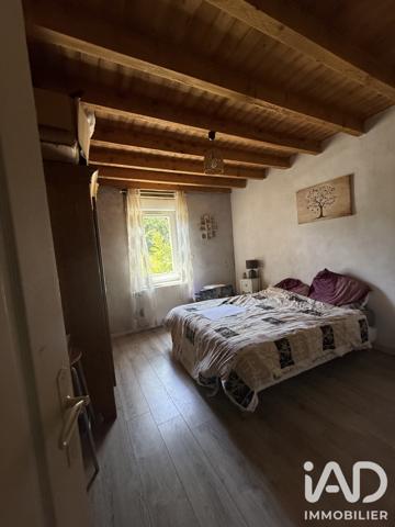 Maison à vendre 4 pièces 93,6 m² Saint-Rémy-en-Rollat