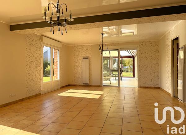 Maison traditionnelle 5 pièces de 119 m² à Octeville-sur-Mer (76930)