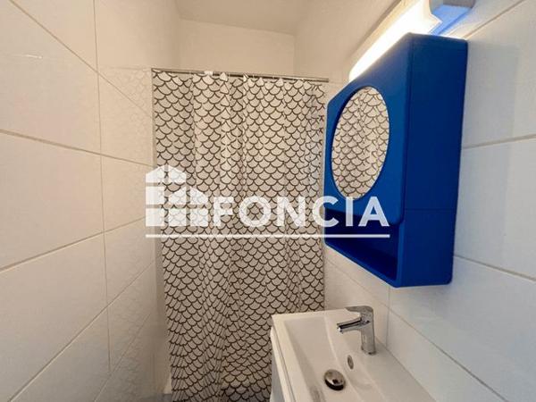 Location Appartement 2 pièces 29.26 m² - 2 AVENUE GALLIENI Bron 69500