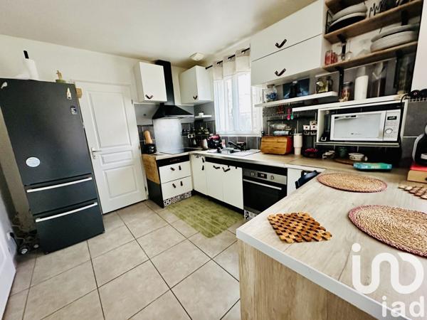 Maison 5 pièces de 92 m² à Mainvilliers (28300)