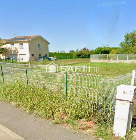 Terrain 380 m2 non viabilisé centre St Jory