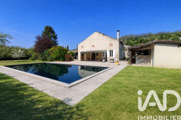 Maison à vendre 7 pièces 252 m² Bon-Encontre