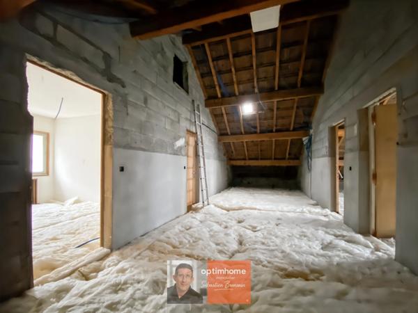 Maison rénovée avec jardin et combles aménageables – Montmorot (proche Lons-le-Saunier)