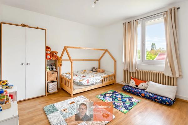 Maison rénovée avec jardin et combles aménageables – Montmorot (proche Lons-le-Saunier)