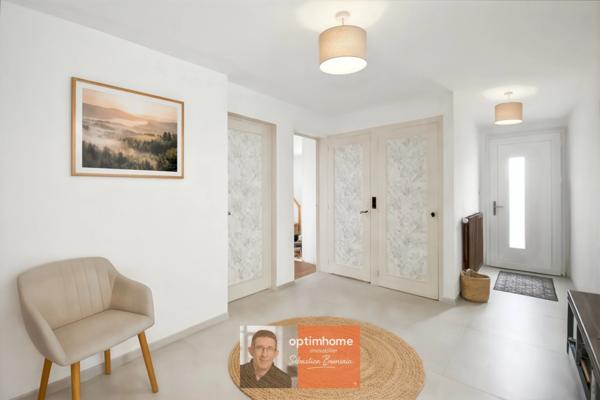 Maison rénovée avec jardin et combles aménageables – Montmorot (proche Lons-le-Saunier)