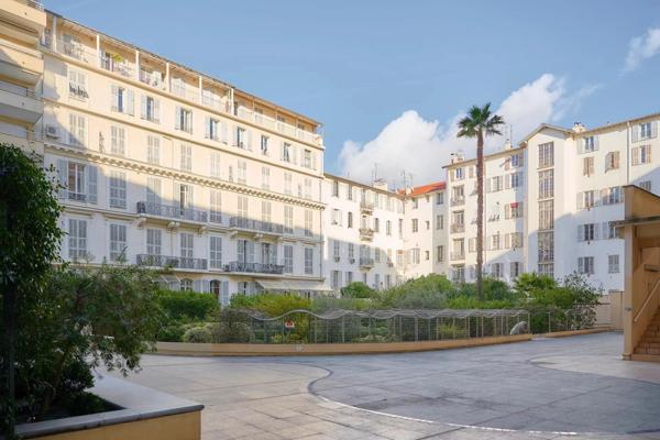 Vente Appartement 2 pièces 45 m2 à Nice
