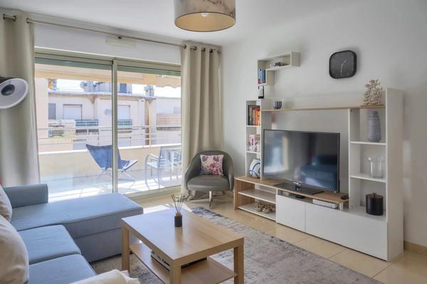 Vente Appartement 2 pièces 45 m2 à Nice