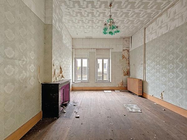 Ensemble immobilier à rénover Gondrecourt-le-château Ensemble immobilier à rénover Gondrecourt-le-château