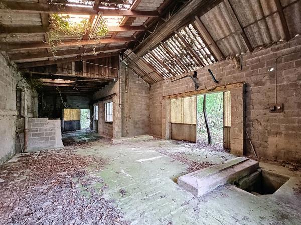 Ensemble immobilier à rénover Gondrecourt-le-château Ensemble immobilier à rénover Gondrecourt-le-château