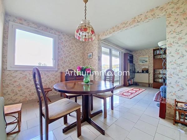 Vente                                                      Appartement
                        
                     4 pièces                      81 m2                     à Boissy-Saint-Léger