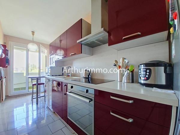 Vente                                                      Appartement
                        
                     4 pièces                      81 m2                     à Boissy-Saint-Léger