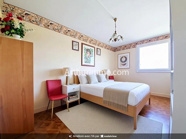 Vente                                                      Appartement
                        
                     4 pièces                      81 m2                     à Boissy-Saint-Léger