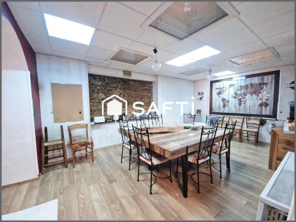 Investisseur qui cherche plus qu'un chiffre d'affaires, Chambres d'hôtes, dont 8 chambres, offrant un bon rendement annuel de 100 000 €.