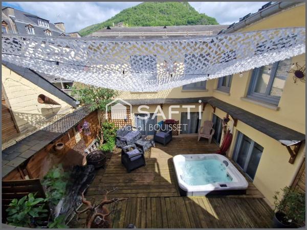 Investisseur qui cherche plus qu'un chiffre d'affaires, Chambres d'hôtes, dont 8 chambres, offrant un bon rendement annuel de 100 000 €.