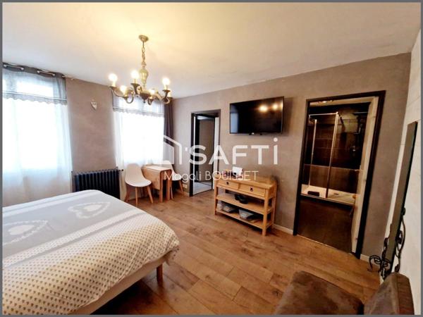 Investisseur qui cherche plus qu'un chiffre d'affaires, Chambres d'hôtes, dont 8 chambres, offrant un bon rendement annuel de 100 000 €.