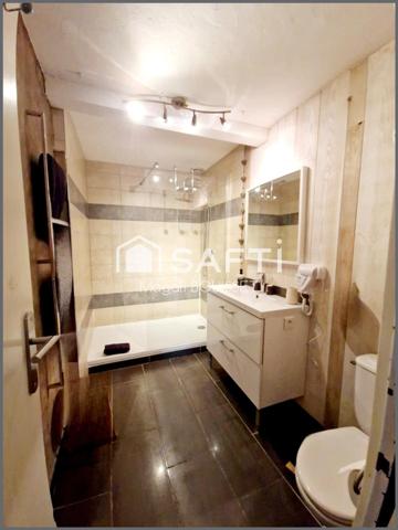 Investisseur qui cherche plus qu'un chiffre d'affaires, Chambres d'hôtes, dont 8 chambres, offrant un bon rendement annuel de 100 000 €.