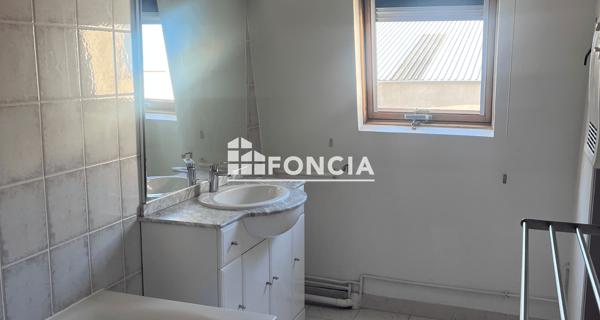 Location Maison 3 pièces 95 m² - Fontainebleau 77300