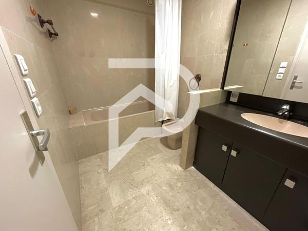 Appartement 1 pièce 47.83 m2