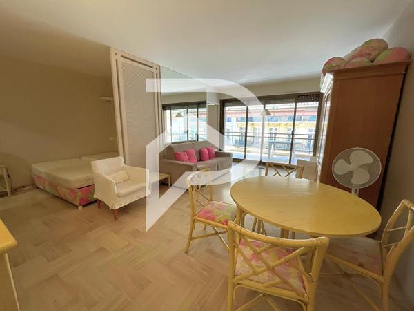 Appartement 1 pièce 47.83 m2