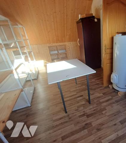 MOREUIL : Beau pavillon individuel, avec chambre et SDB au RDC