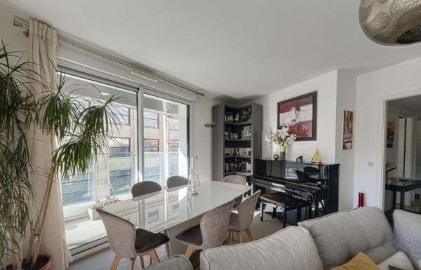 T4 - 88m2 - SEJOUR - CUISINE - 3 CHAMBRES - 2SDB - 2 WC - 1 CAVE - 1 PARKING