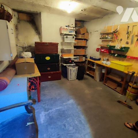 Centre-ville - Appt T4 de caractère en BE de 114 m² hab. en 1er étage avec atelier, grenier ...