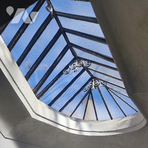 Centre-ville - Appt T4 de caractère en BE de 114 m² hab. en 1er étage avec atelier, grenier ...