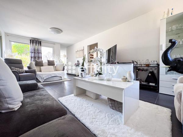 Maison
         4 pièces
        - 113 m²