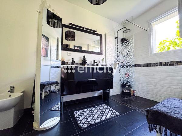 Maison
         4 pièces
        - 113 m²