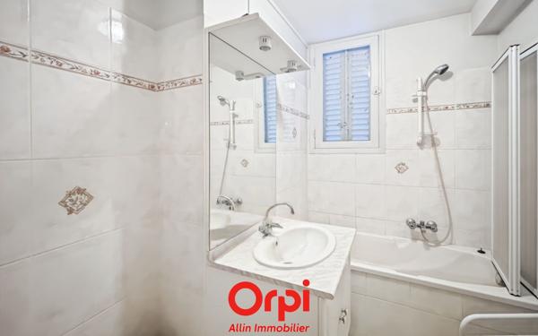 Appartement à vendre    3 pièces • 63,79 m2 Montluçon